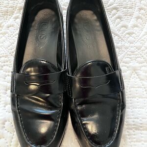 Sleek Black Leather Loafers
